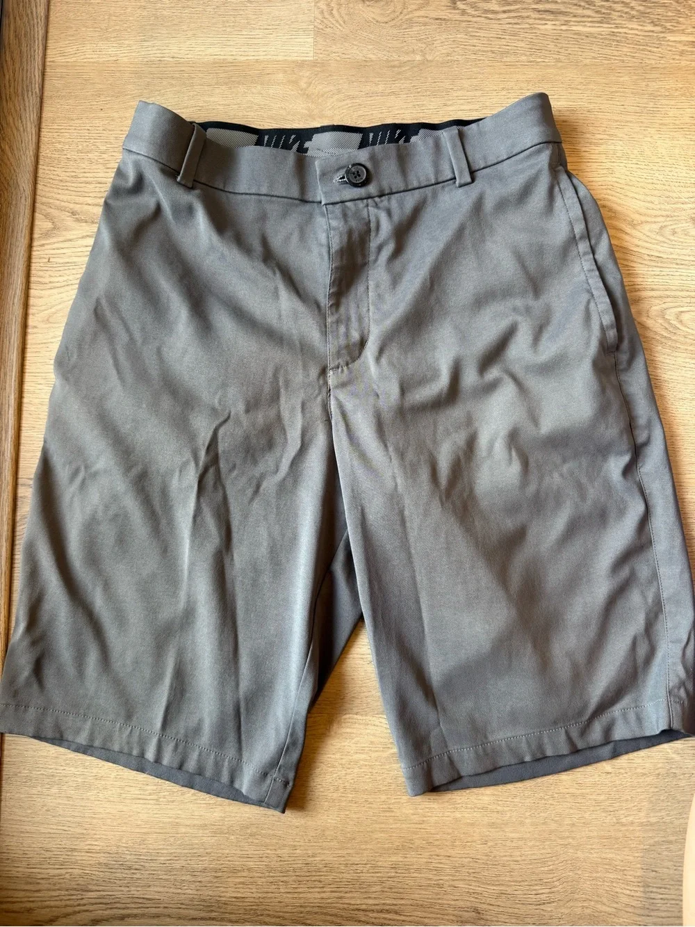 Nike Dri-Fit Golf Shorts - Black & Gray